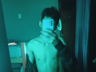 I'm 21 Yrs Old, My Name Is LucasHot1