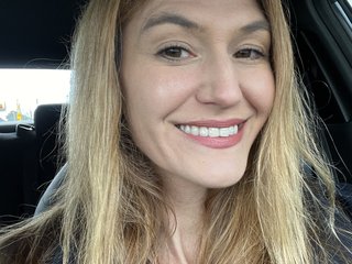 A Cam Easy Woman Is What I Am And I Am A Blonde! I'm 30 Years Old