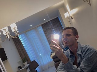 My BongaCams Model Name Is Dimaamo, I Am A Brunette