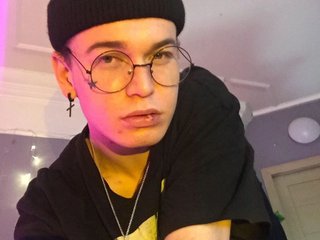 I Am A Brunette, At BongaCams I'm Named Steve-Dave
