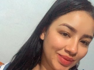 I Come From Bello, 28 Is My Age! A Camwhoring Charming Woman Is What I Am