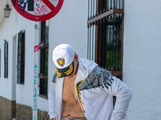 My Name Is Angellfox18! I Am A Brunette