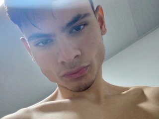 At BongaCams People Call Me Andrew-prettyboy18! I Am A Brunette, Miami Is Where I Live