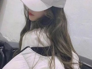 A Live Webcam Pretty Hottie Is What I Am, I Am A Brunette, At BongaCams People Call Me Rose9924