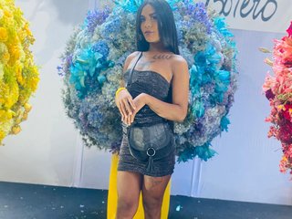 I Am A Brunette! I'm A Camming Irresistible Trans
