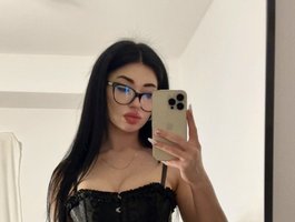 Chiaralovee Profile Image