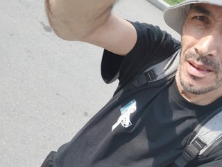 Ali9889
