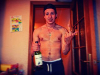 My Age Is 28 Years Old, I Am Named Sagmem28