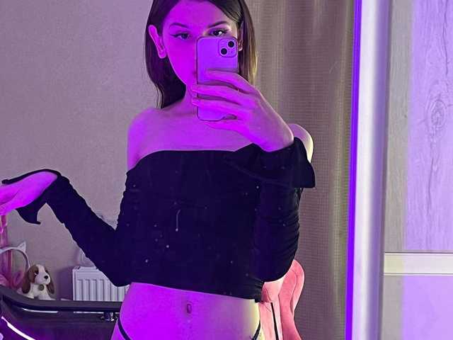 Skinny-Sex-Sissy