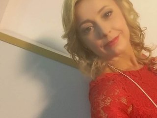 I Am A Blonde! I'm 30 Years Of Age And My Name Is KarolineVic