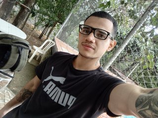 I Am A Brunette And I Come From CÃºcuta