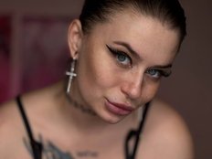 pretttyalice Gallery Image 1