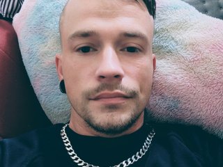 I Am A Brunette, At BongaCams People Call Me Xkevin30x