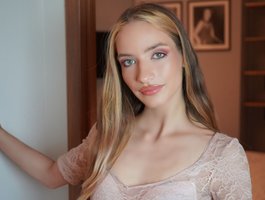 NicoleGlow profile