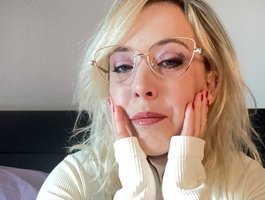 Watch VlinderJulia live on cam on BongaCams
