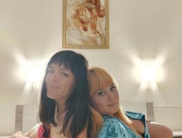 Roses2025Live Webcam