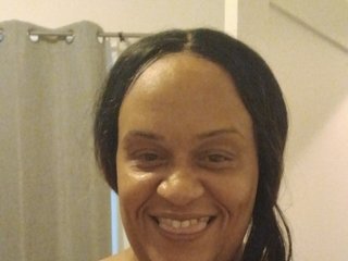 I'm 40 Years Of Age, I'm A Cam Attractive Honey And My Model Name Is MsCaramelTruffles