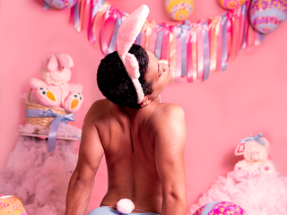 😈 This Easter is celebrated... in my bed
