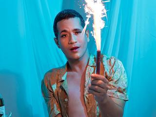 👅🎉 Born to tease… and it’s my special day.