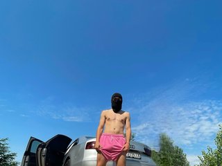 I Am Named UserRvn1! I Am A Brunette