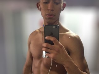 I Am From Cartagena And My Age Is 19 Years Old And I Am A Brunette