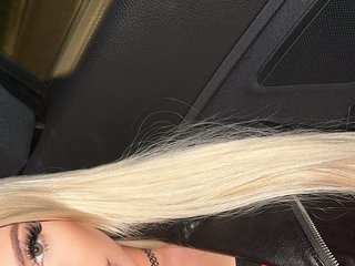22 Is My Age, I Am A Blonde, People Call Me SuKaaa6969