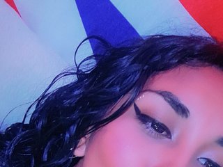 I Am A Brunette And I'm A Camwhoring Cute Lady And My Model Name Is Xxxcandycrushxxx