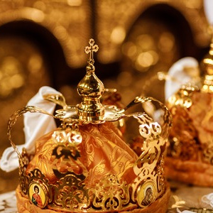 Be a  Queen.