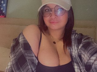 I Am A Brunette! I'm A Camwhoring Good-looking Lady 2