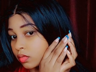 I'm 21 Yrs Old And A Live Webcam Good-looking Female Is What I Am And I Am A Brunette