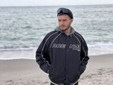 Bedolaga (22, White Cam Boy) performing Live Sex.