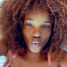 FreakkyAira