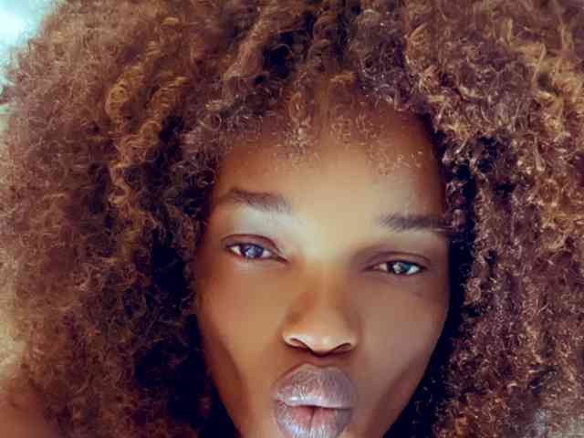 FreakkyAira