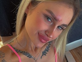 RavenaaaaLive Webcam