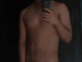 I'm 21 Years Of Age And I Am A Brunette, My Model Name Is Josephluu