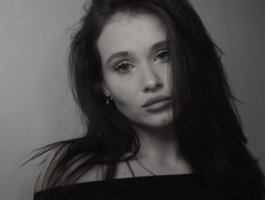 Hello-Eva profile