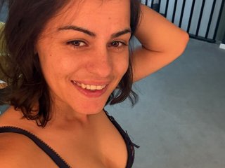 A Sex Webcam Appealing Woman Is What I Am And My Age Is 28 Years Old! My BongaCams Model Name Is Kimyberly