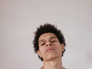 I'm 20 Yrs Old! At BongaCams People Call Me Roy-sam777
