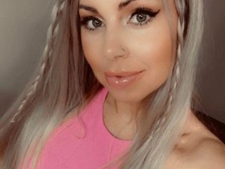 I Am A Blonde, At BongaCams People Call Me BlondiieBabiie