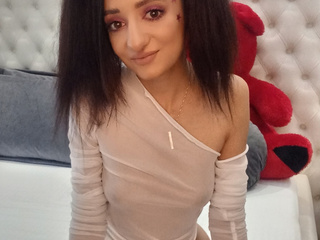 Posing for you 😍