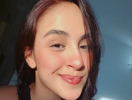 Lenaevans29 live cam model at BongaCams