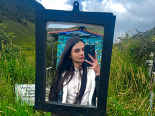 ☺