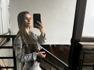 ♦