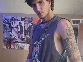 People Call Me Austins-Aura And I'm 19 Yrs Old! I Am A Blonde