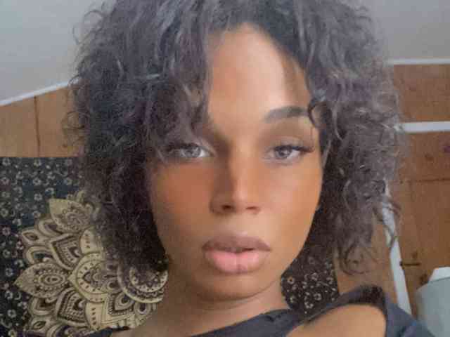 BellaClark69