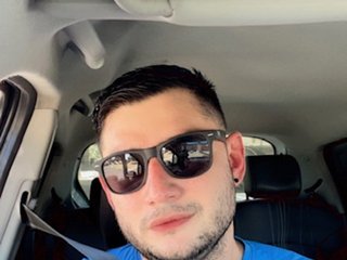 I Am A Brunette And People Call Me KevinJosue! Moreno Valley Is Where I Live