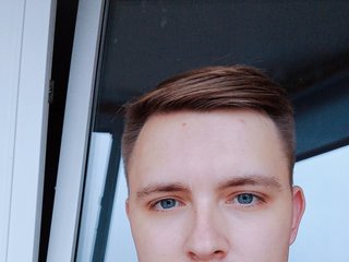 I Am A Blonde, I'm 26 Yrs Old And My Name Is Ilojik