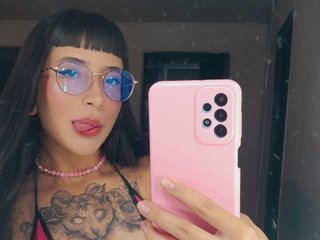 I'm 18 Years Of Age And A Camwhoring Gorgeous Gal Is What I Am