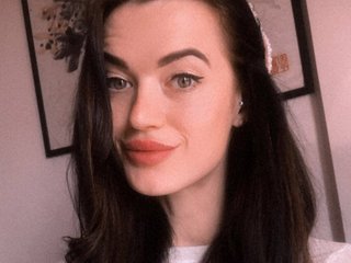 I Am A Brunette And My Model Name Is Disneyka-arr, A Live Webcam Graceful Babe Is What I Am