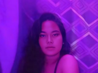 I'm A Live Cam Seductive Gal, My Age Is 25 Yrs Old! At BongaCams I'm Named Snowieee
